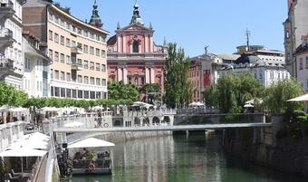 Slovenski Kompas Prodao Zgradu u Centru Ljubljane Union Hotelima i Tvrtka Seli u Bežigrad