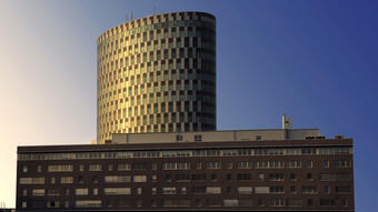 CA Immo potpisao je i zaključio prodaju poslovne zgrade Zagreb Tower austrijskoj nekretninskoj tvrtki S Immo AG uz premiju od 5% prema knjigovodstvenoj vrijednosti za prvu polovinu 2020. godine.