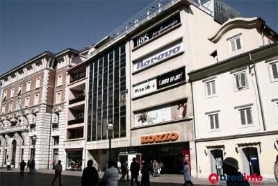 Uredi Za Najam U Robna Kuca Korzo 51 000 Rijeka Trg Ivana Koblera 1